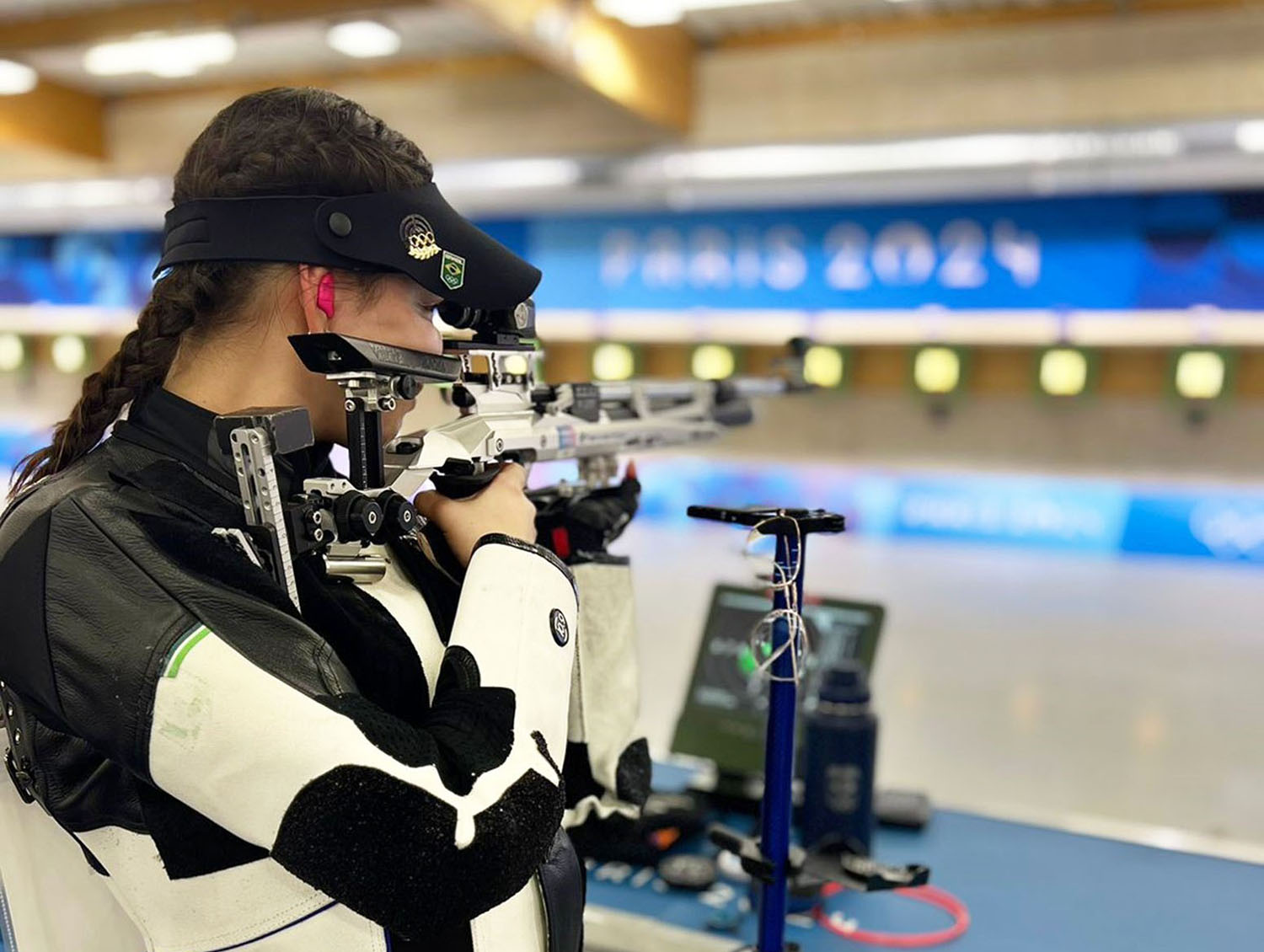 1 Geovana Meyer na Carabina de Ar 10m na Olimpiada